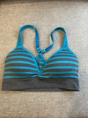⚓️ Striped Turquoise & Gray Wireless Racerback Jockey Sports Bra  Size Small